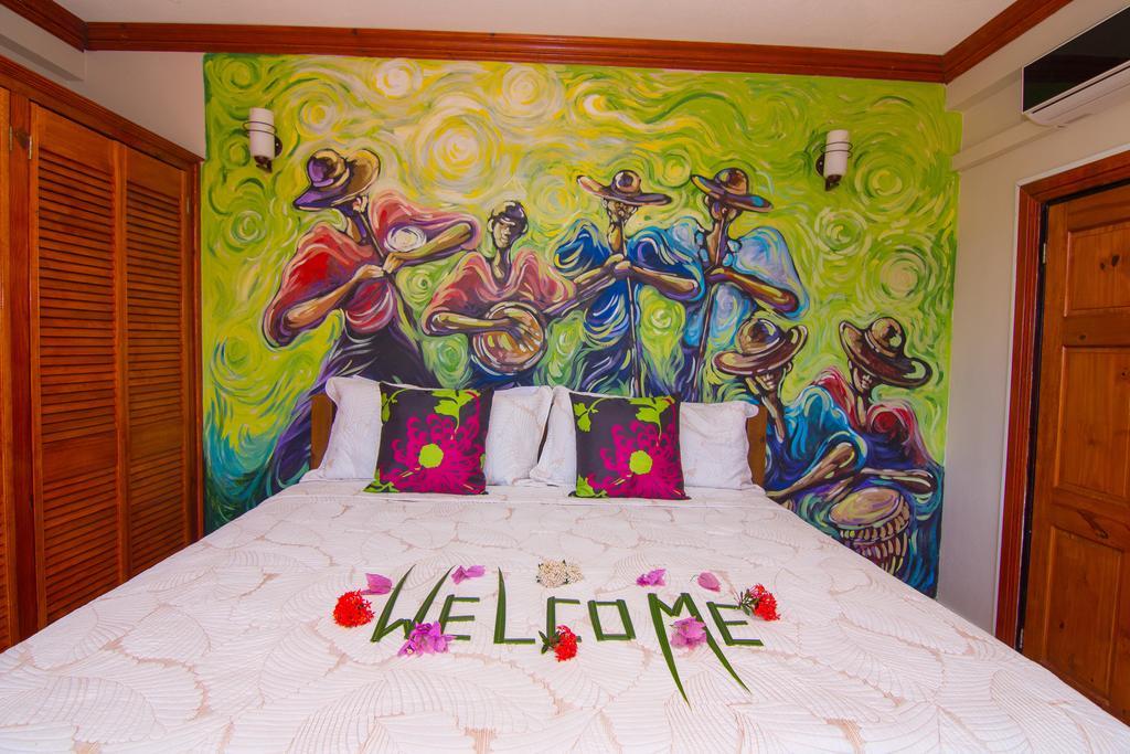 Samfi Gardens Hotell Soufrière Exteriör bild